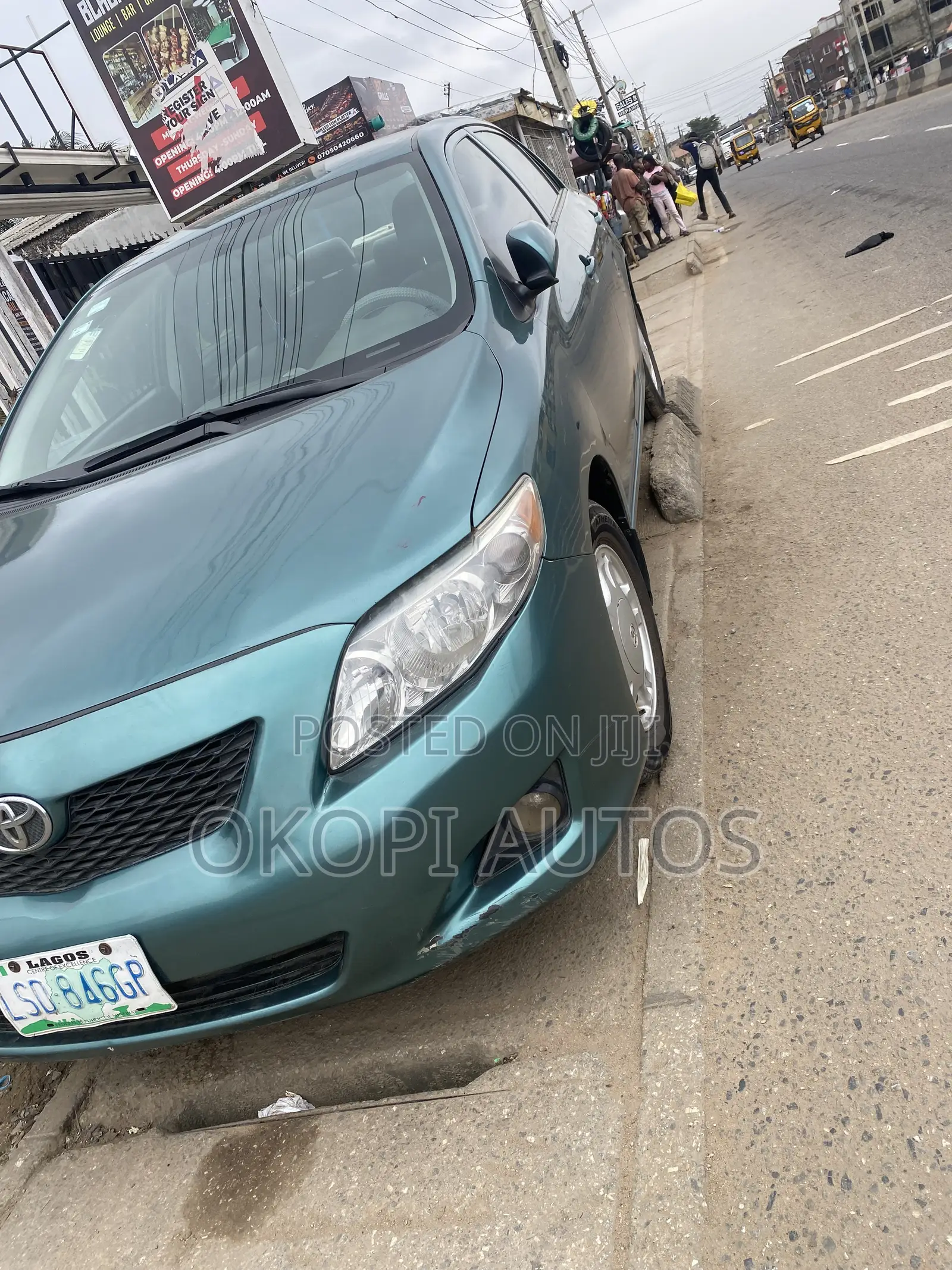 Toyota Corolla 2010 Gray
