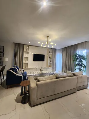 2bdrm Maisonette in Lekki Phase 1 for rent