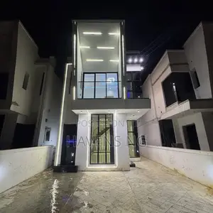 4bdrm Duplex in Obio-Akpor for sale