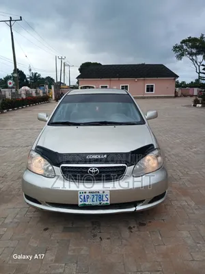 Toyota Corolla 2005 Gold