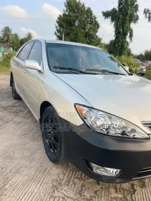 Toyota Camry 2004 Silver
