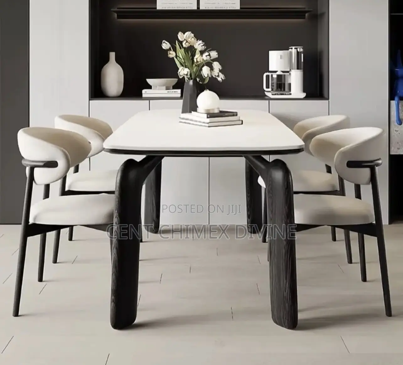 Decorated 4 Seater Dinning