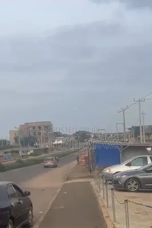 5plot of Commercial Land