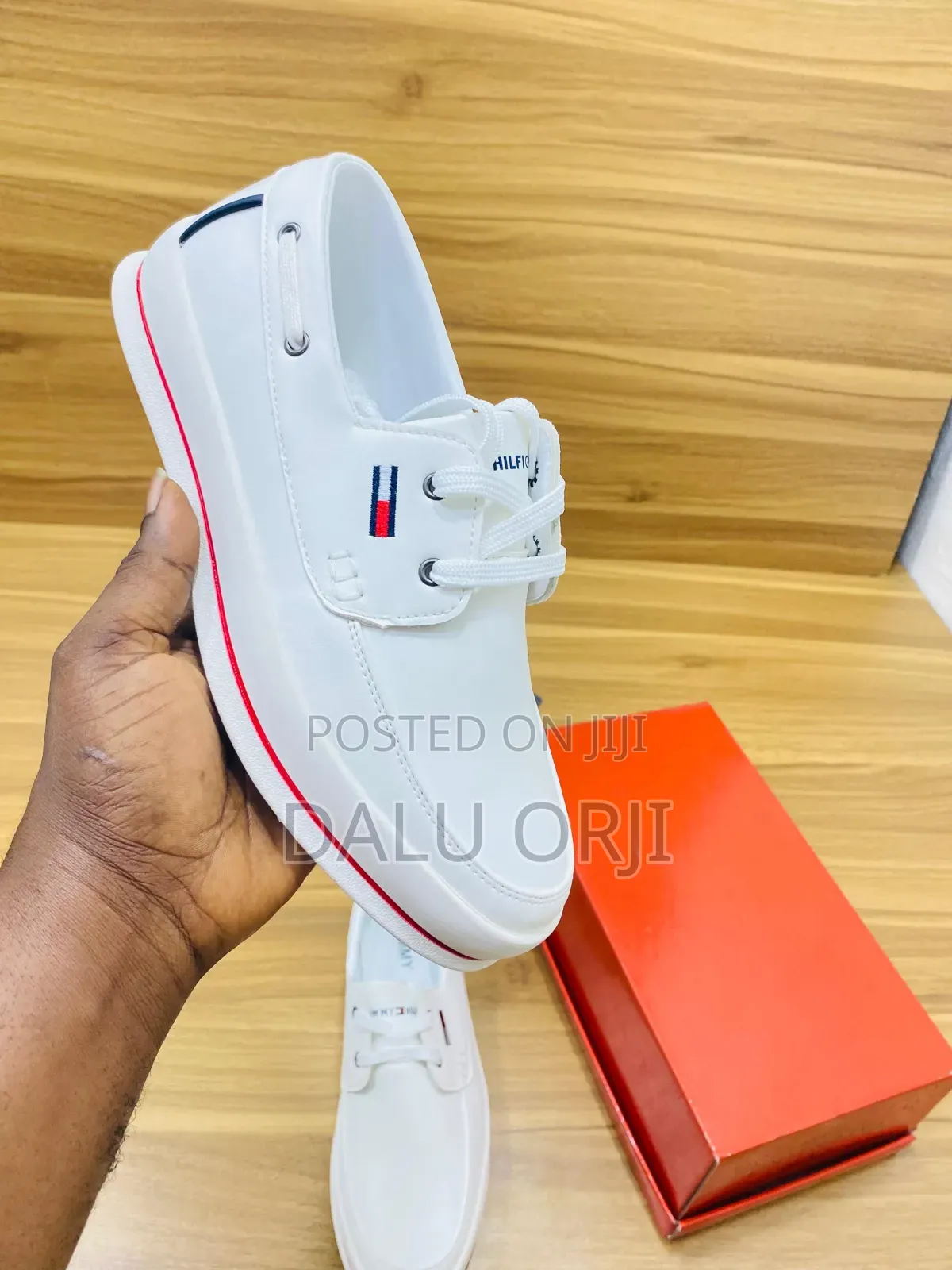Tommy Lace Ups