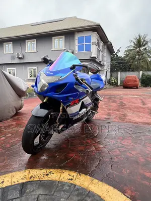 Suzuki 750 2005 Blue