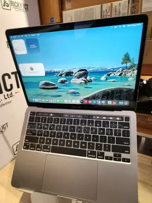 Laptop Apple MacBook Pro 2022 M2 8GB Intel Core M2 SSD 256GB