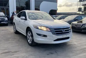Honda Crosstour 2012 Off white