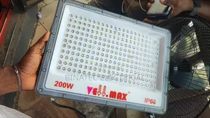 Vellmax 200watts Flood Light