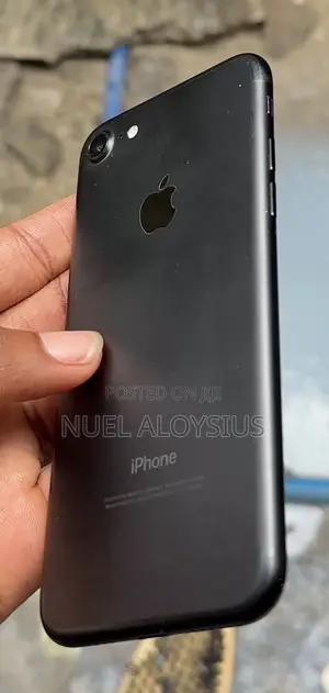 Apple iPhone 7 32 GB Black