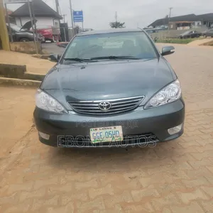 Toyota Camry 2004 Gray