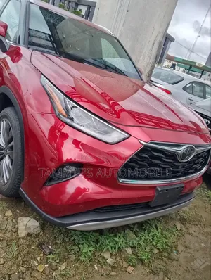 Toyota Highlander Platinum 2021 Red