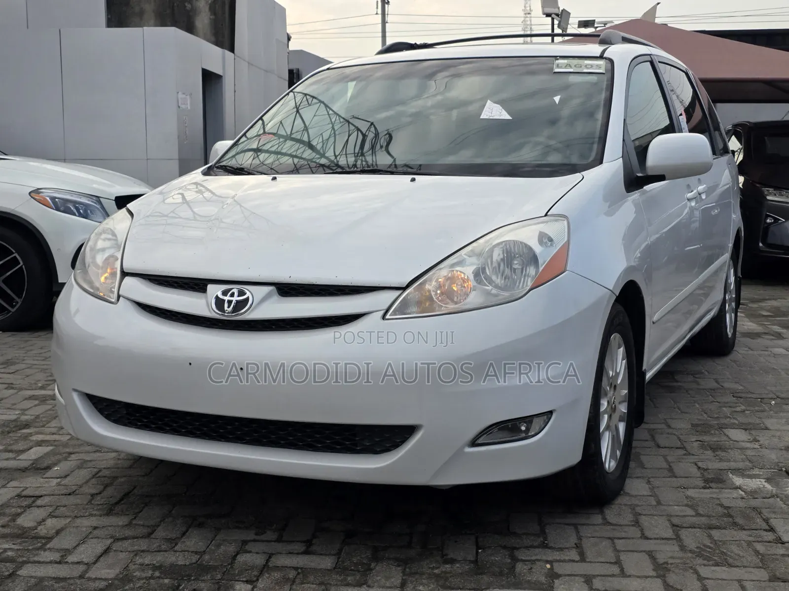 Toyota Sienna 2008 White