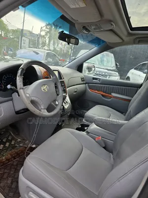 Toyota Sienna 2008 White