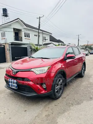 Toyota RAV4 XLE 4dr SUV AWD (2.5L 4cyl 6A) 2014 Red