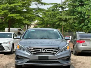 Hyundai Sonata Sport Sedan FWD (2.4L 4cyl 6A) 2017 Silver