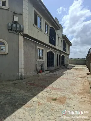 2bdrm Block of Flats in Baruwa for sale