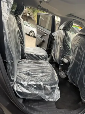 Toyota Highlander XLE 2022 Gray