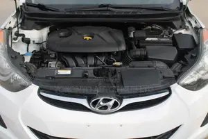 Hyundai Elantra GLS Automatic 2011 White