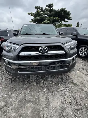 Toyota 4-Runner Limited 4WD 2010 Gray