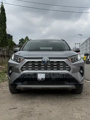 Toyota RAV4 Limited 2022 Silver
