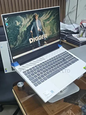 Laptop Dell G15 5530 16GB Intel Core i7 SSD 1T