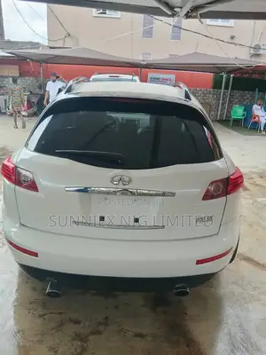 Infiniti FX35 2005 White