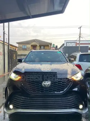 Toyota Highlander XSE 2021 Black
