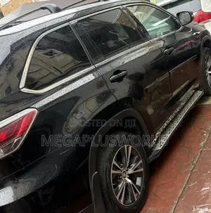 Toyota Highlander XLE V6 4x4 (3.5L 6cyl 6A) 2016 Black