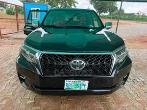 Toyota Land Cruiser Prado 4.0 Petrol GX-R 2012 Black
