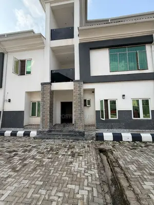 3bdrm Townhouse / Terrace in Mabushi for rent
