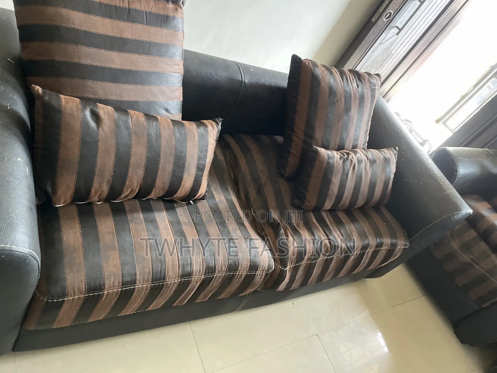 Set of Sofa