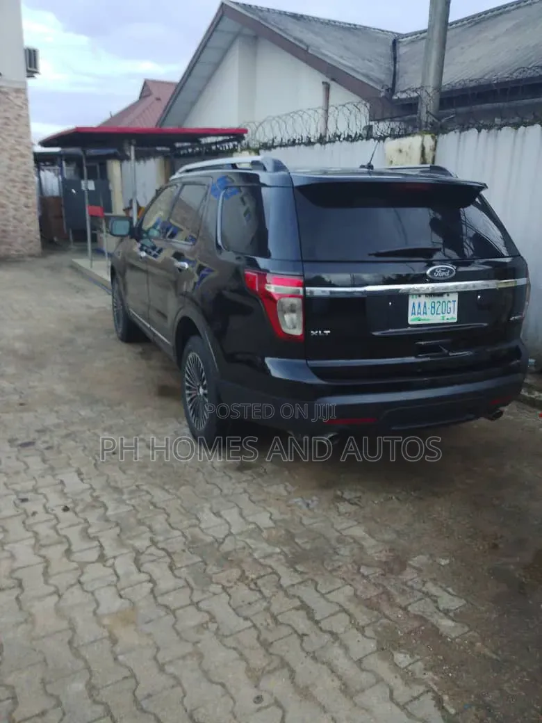 Ford Explorer 2013 Black