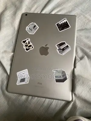 Apple iPad 10.2 (2021) 256 GB Gray