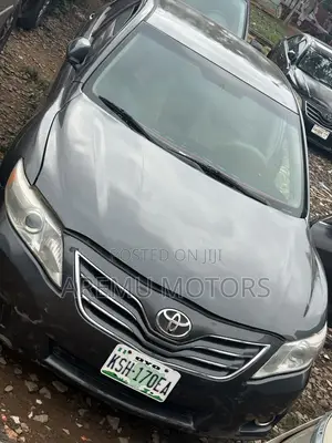 Toyota Camry 2008 Gray