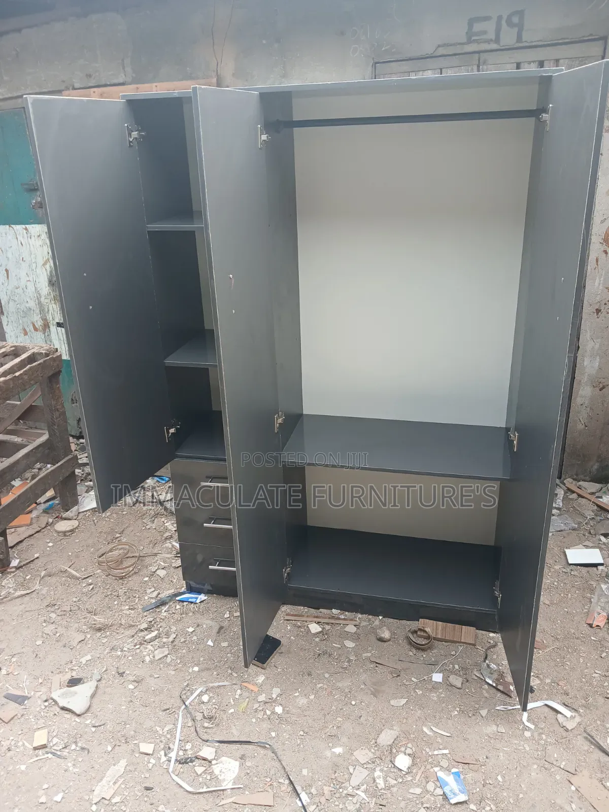 4x6 Wardrobe