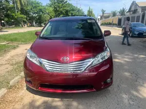 Toyota Sienna LE 7 Passenger Mobility 2011 Burgundy