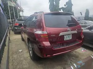Toyota Highlander 2010 Red