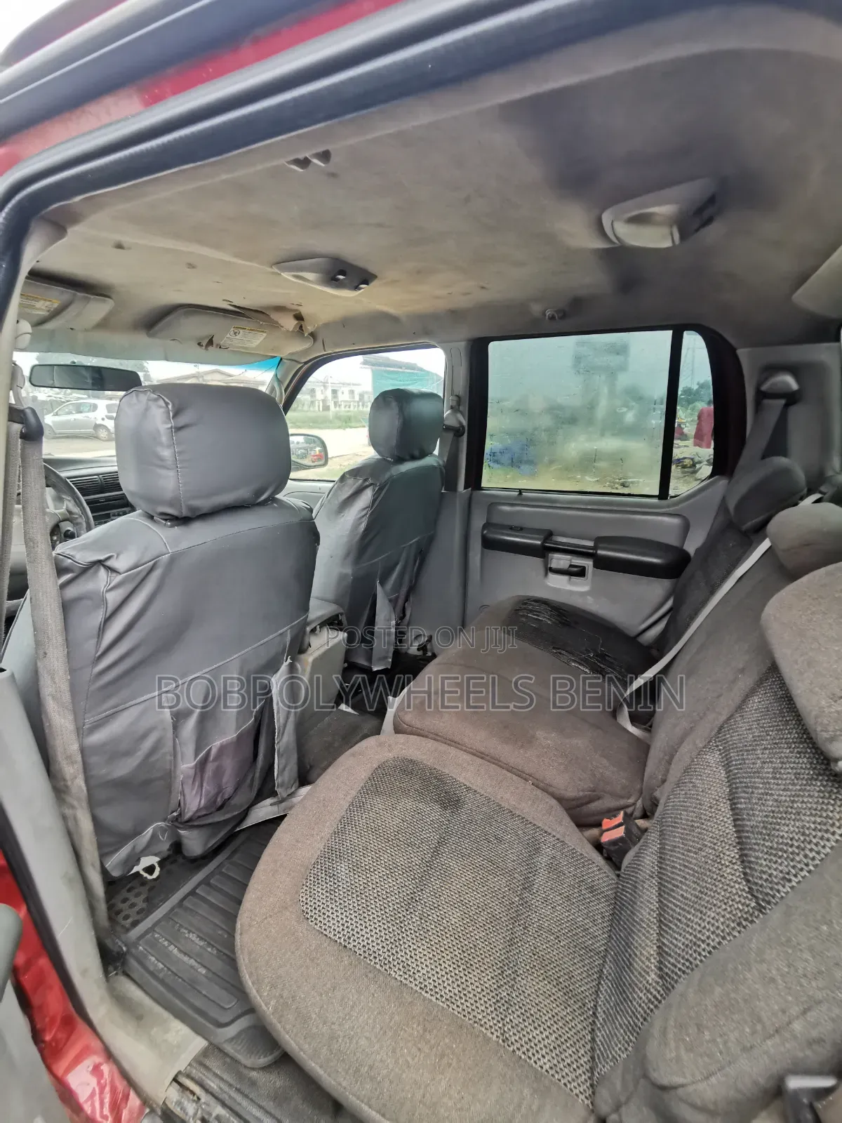 Ford Explorer 2002 Red
