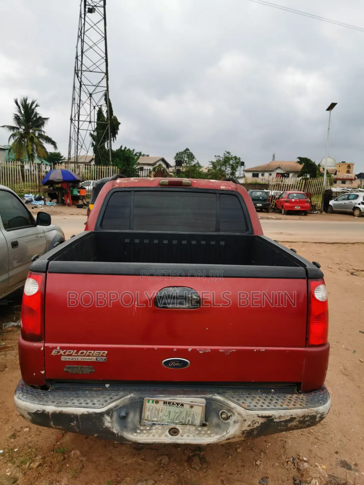 Ford Explorer 2002 Red