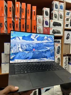 Laptop Dell Precision 5570 16GB Intel Core i9 SSD 512GB