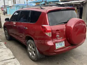 Toyota RAV4 2008 Red