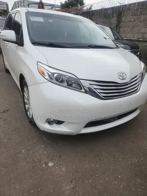 Toyota Sienna 2015 White