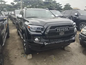 Toyota Tacoma 2017 Black