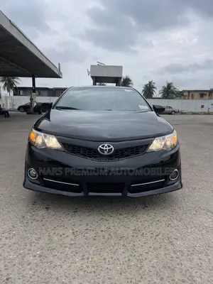 Toyota Camry SE Sport 4dr Sedan (2.5L 4cyl 6A) 2014 Black