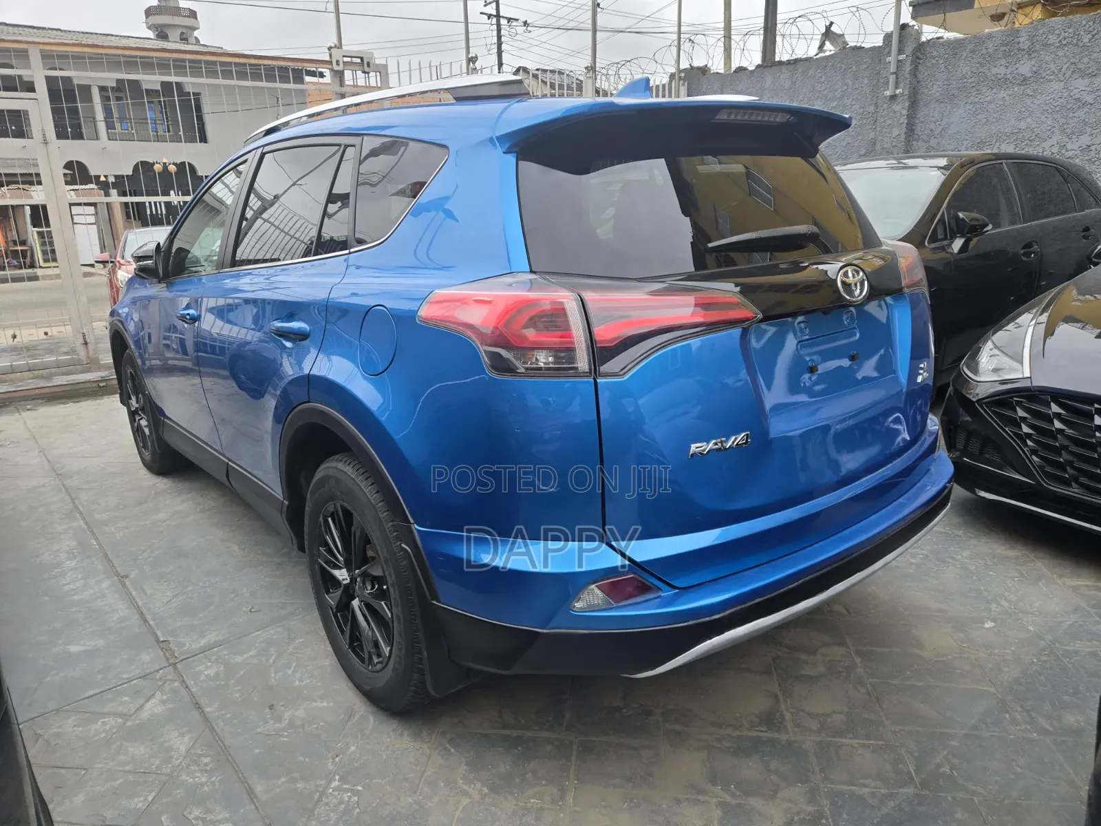 Toyota RAV4 2017 Blue