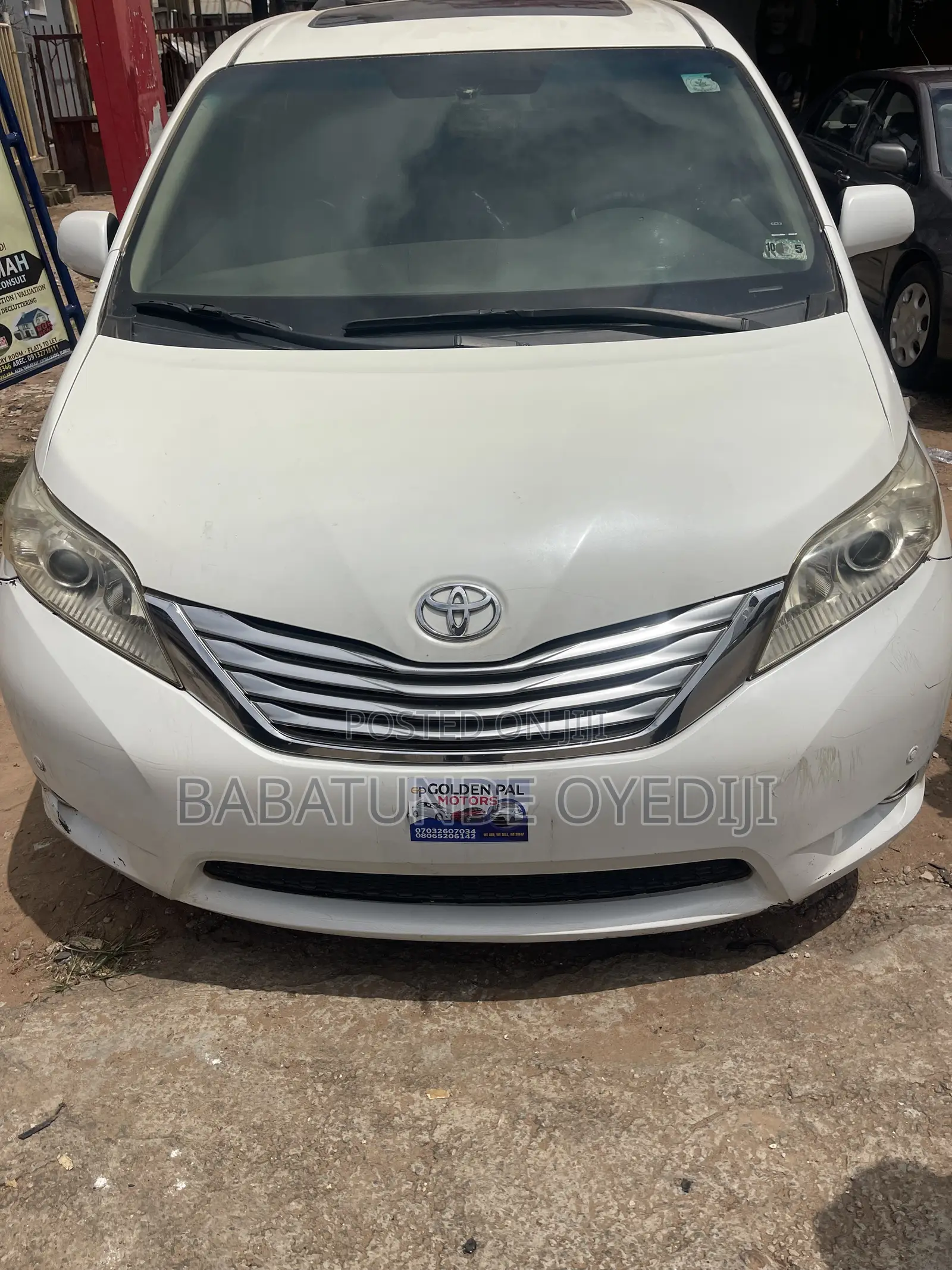 Toyota Sienna 2012 White