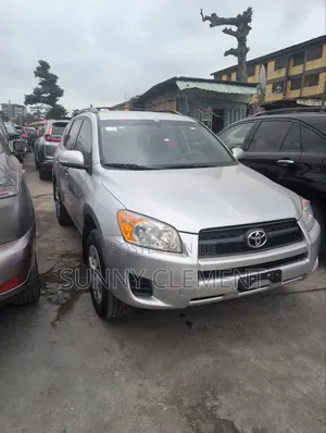 Toyota RAV4 2.5 2010 Silver