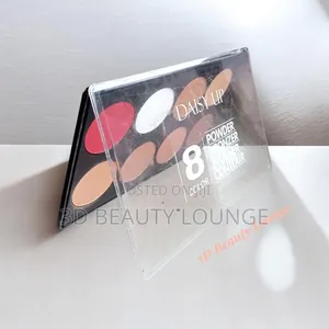 Daisy-Up Makeup Pallet