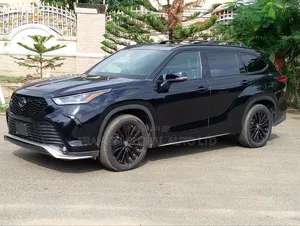 Toyota Highlander XLE AWD 2024 Black