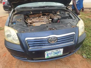 Toyota Avensis 2006 Blue